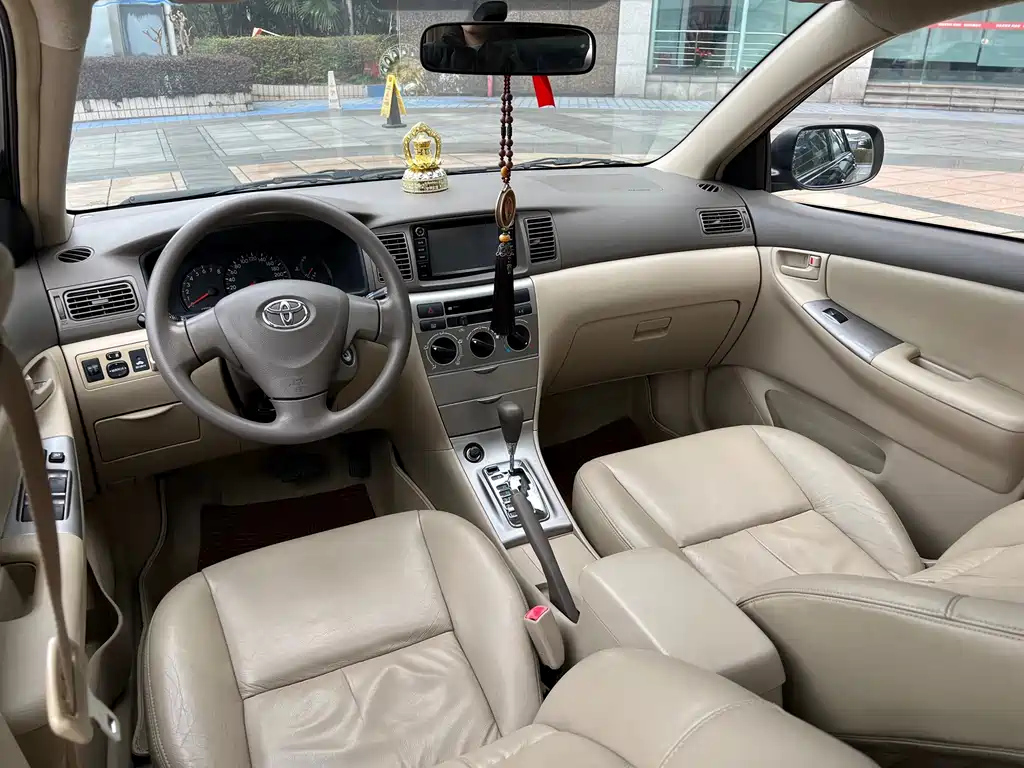 TOYOTA COROLLA 2012