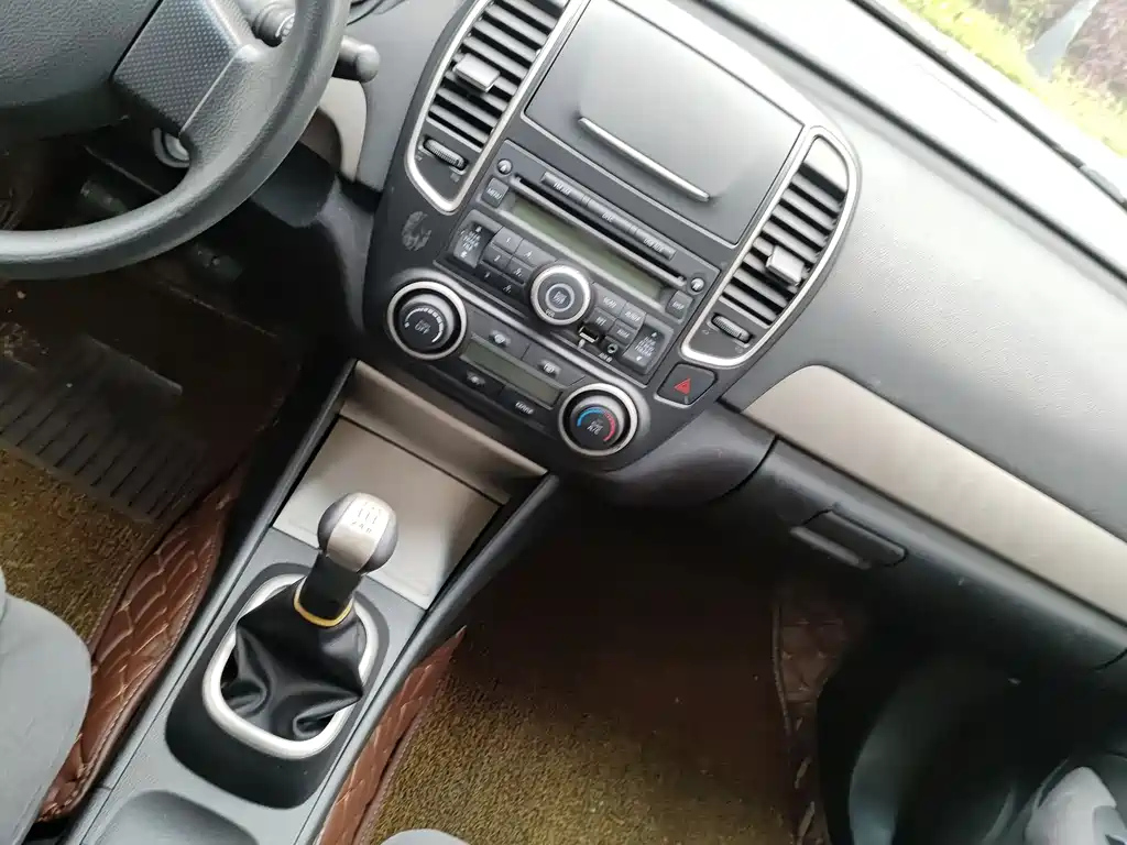 NISSAN SYLPHY 2016