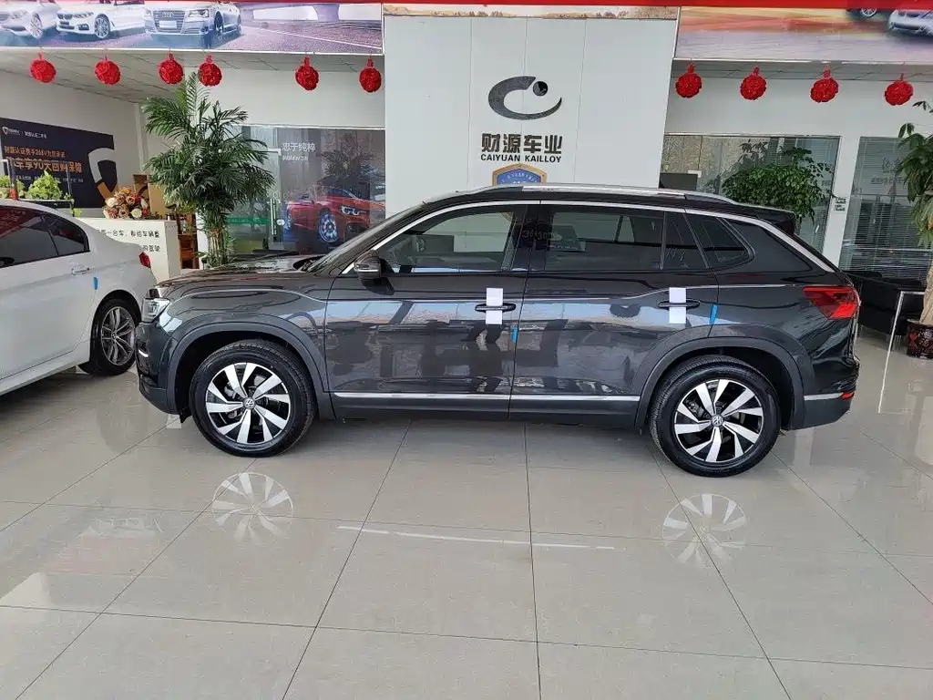 VOLKSWAGEN TAYRON 2021