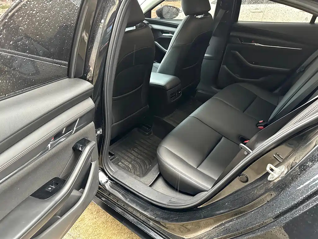 MAZDA 3 AXELA 2022
