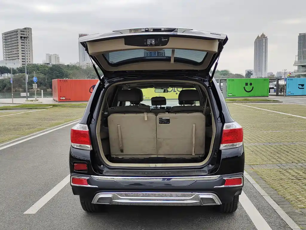TOYOTA HIGHLANDER 2014