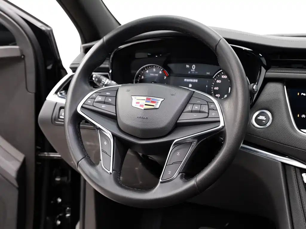 CADILLAC XT5 2020