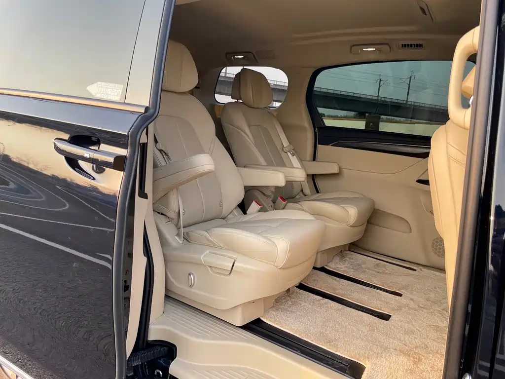 BUICK GL8 2023