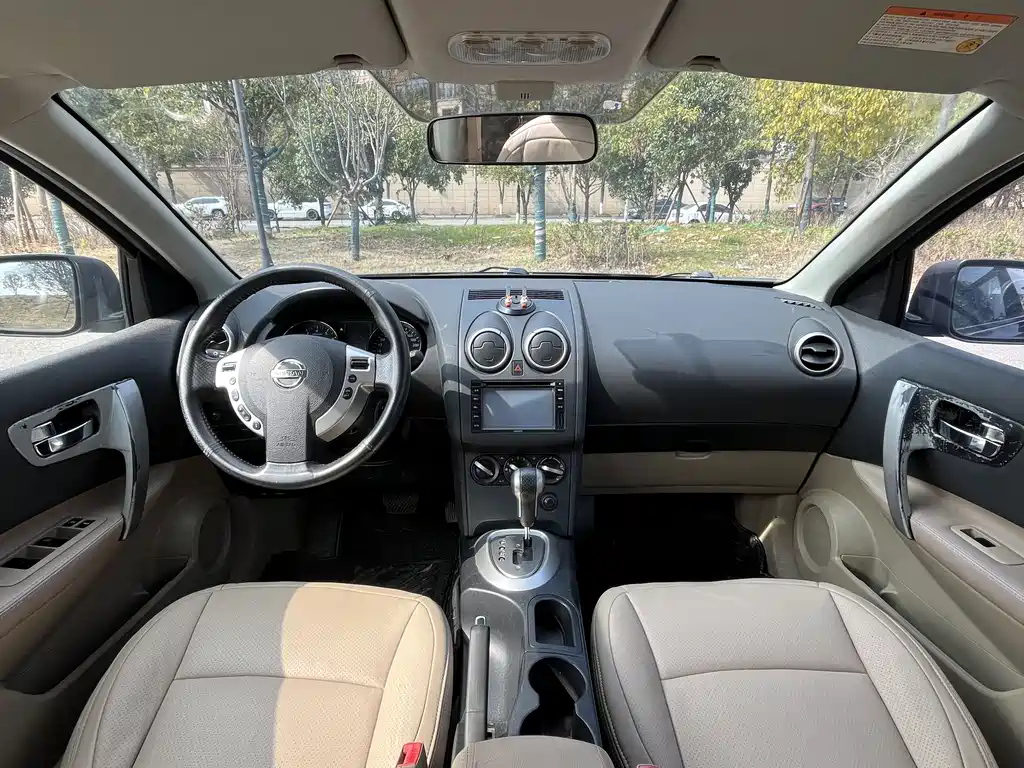 NISSAN QASHQAI 2014