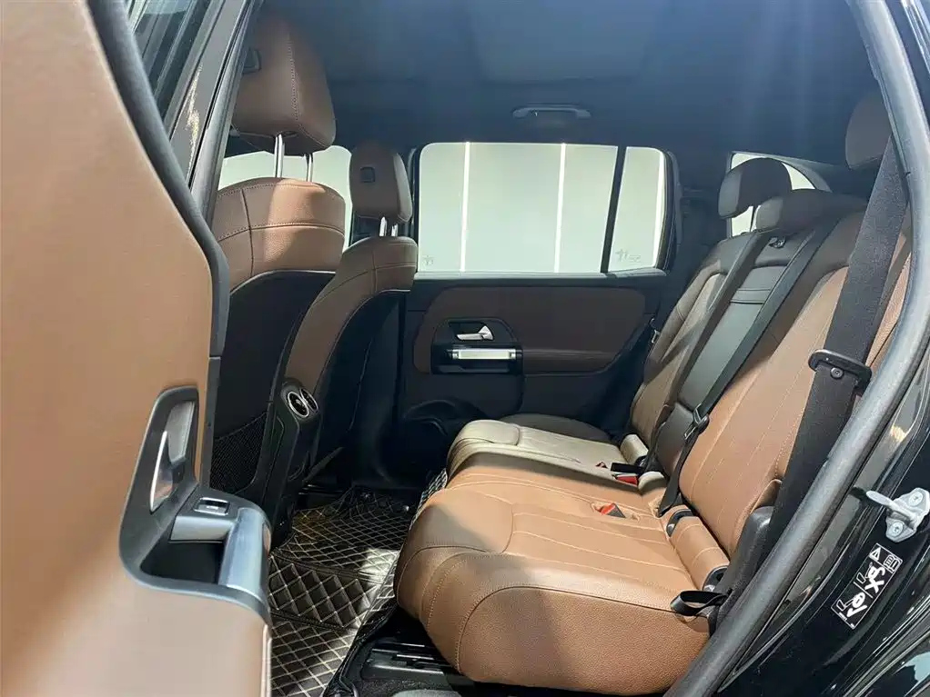 MERCEDES BENZ GLB 2021