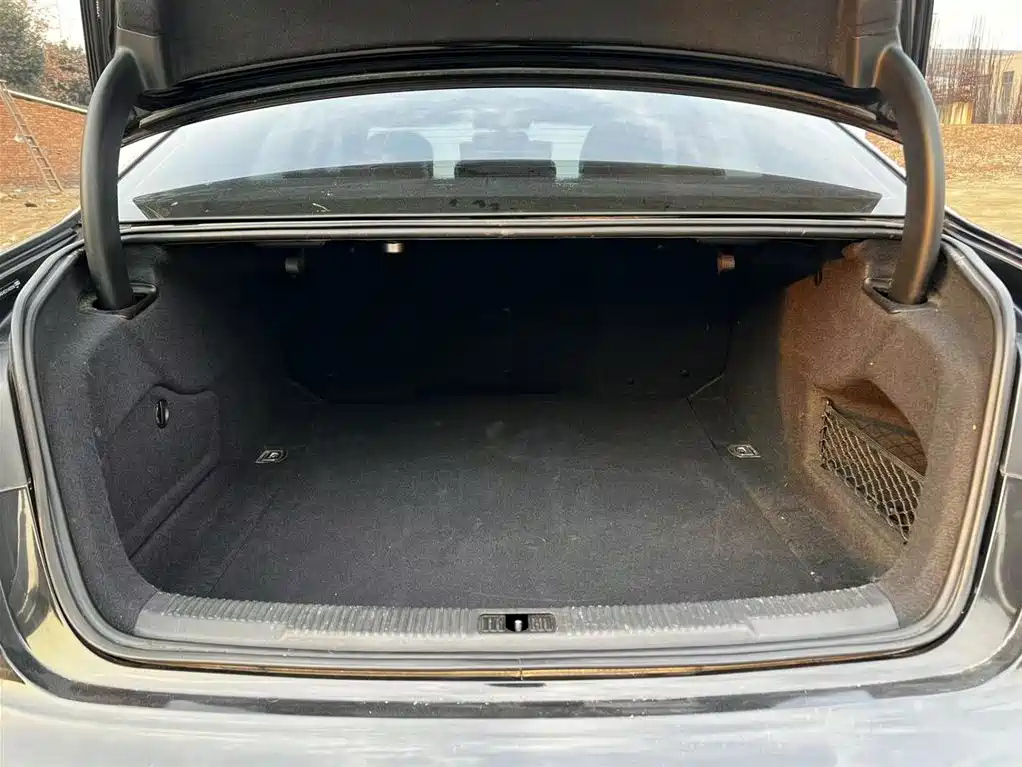AUDI A6L 2015