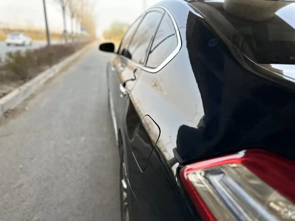 NISSAN TEANA 2013