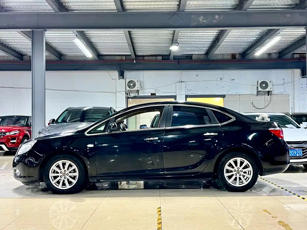 BUICK EXCELLE 2012