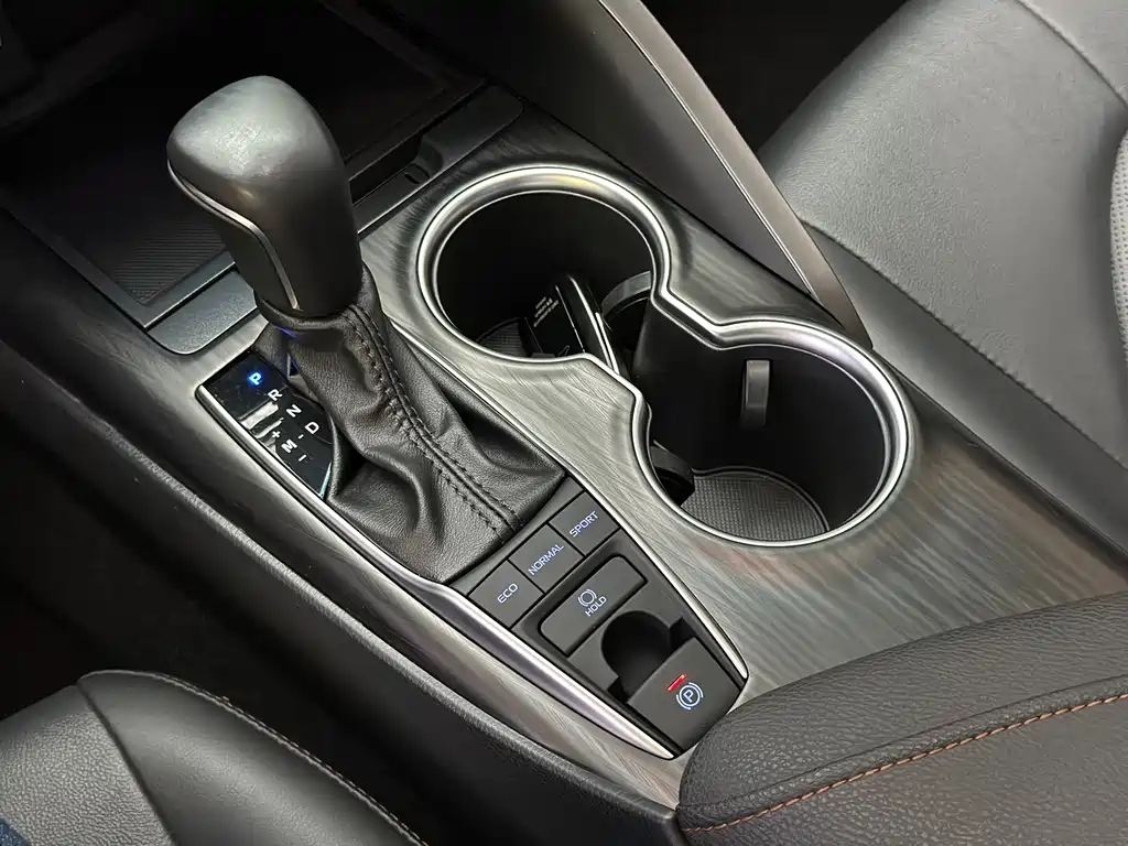 TOYOTA CAMRY 2022
