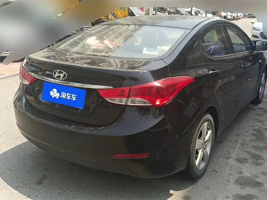 HYUNDAI ELANTRA 2013