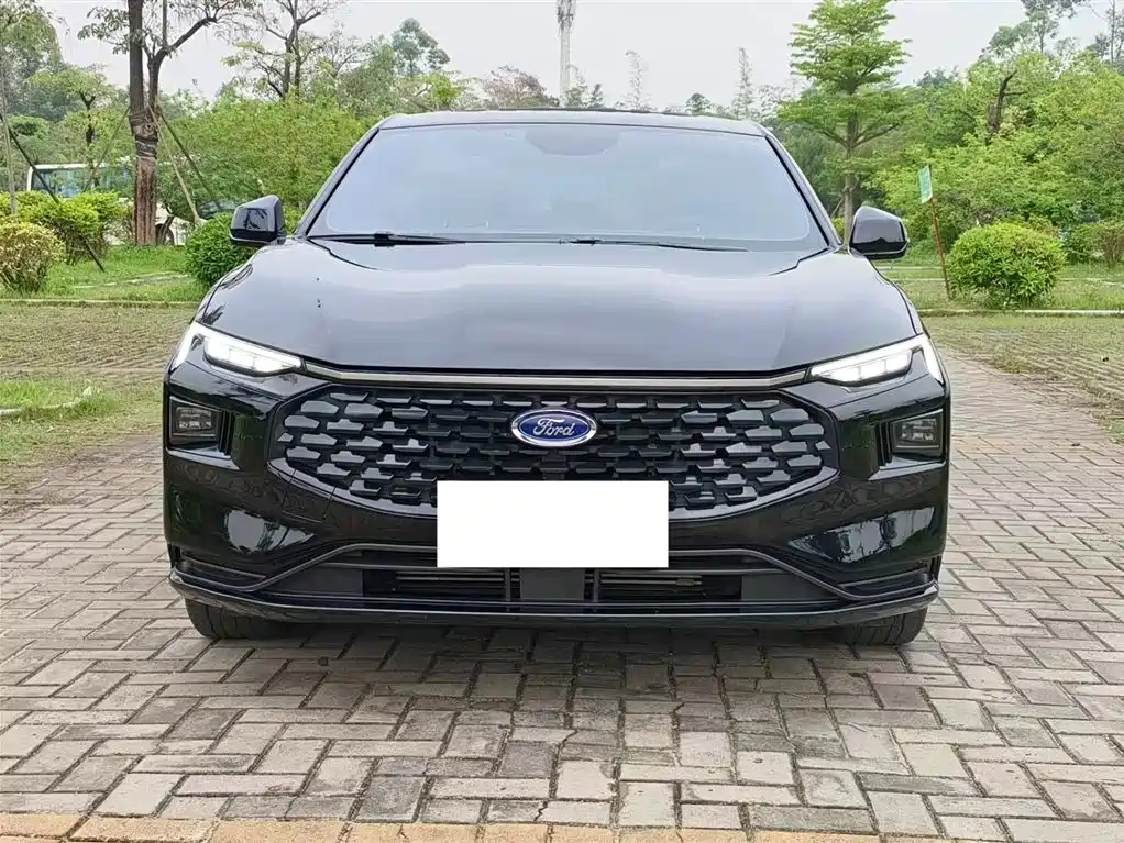 FORD MONDEO 2023