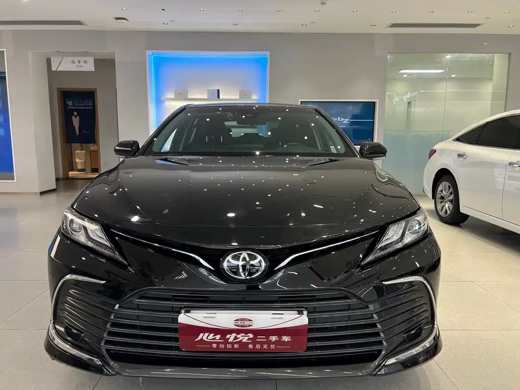 TOYOTA CAMRY 2021