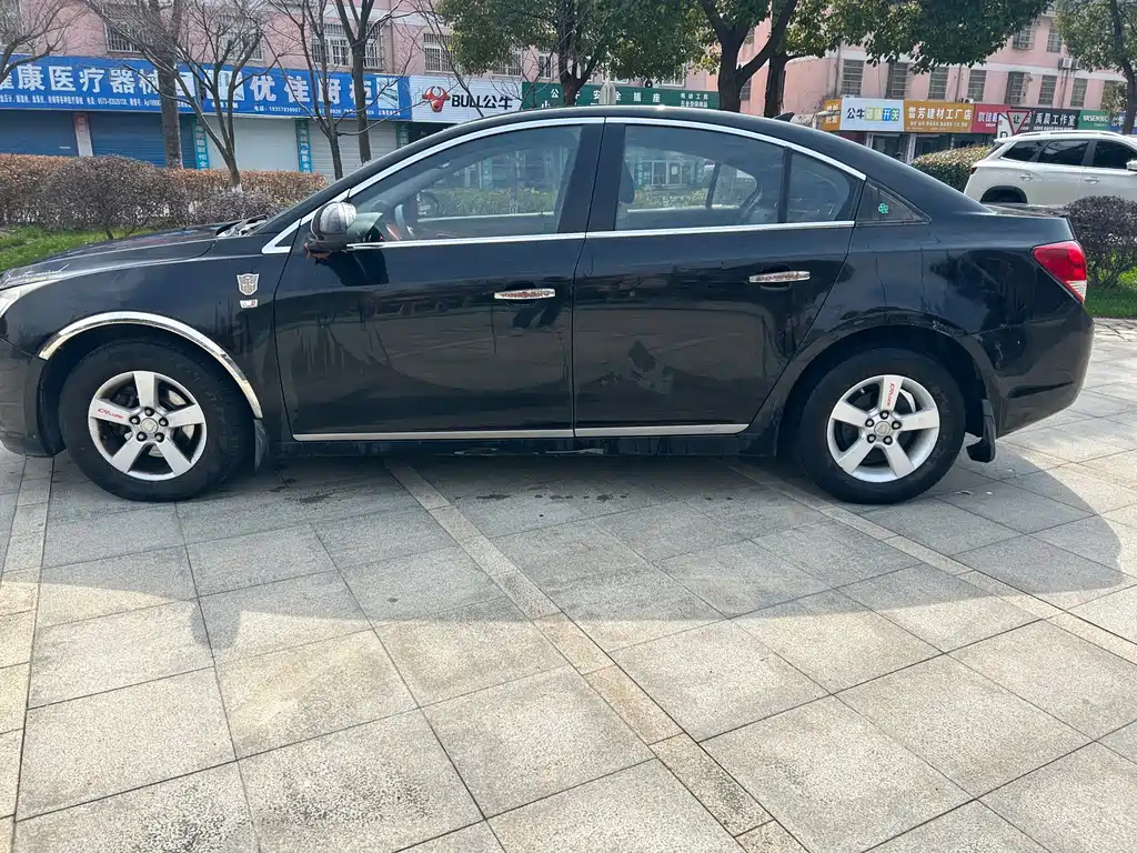 CHEVROLET CRUZE 2012