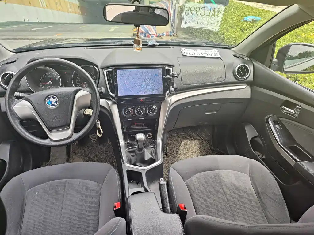 VENUCIA T70 2018