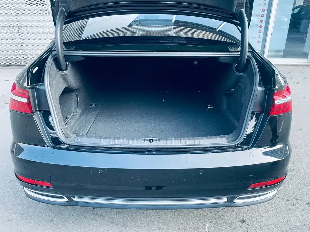 AUDI A6L 2021