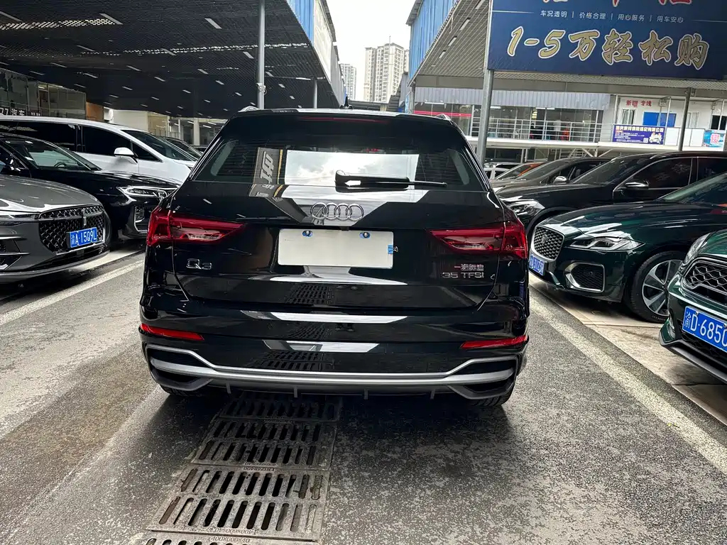 AUDI Q3 2022