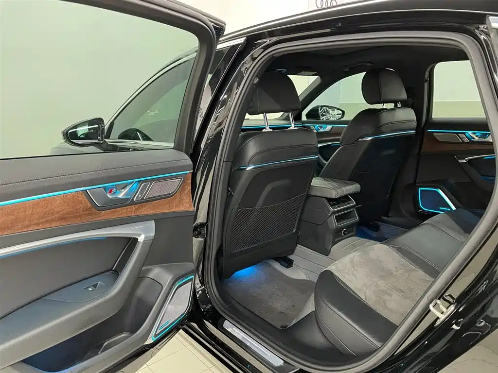 AUDI A6L 2021