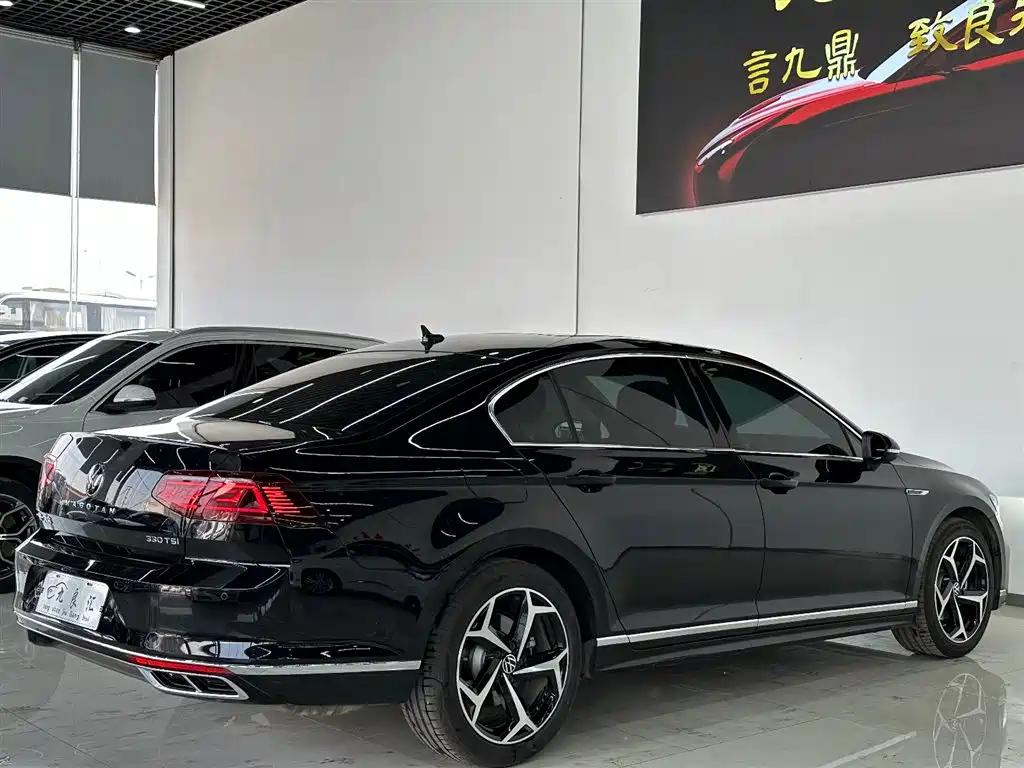 VOLKSWAGEN MAGOTAN 2024