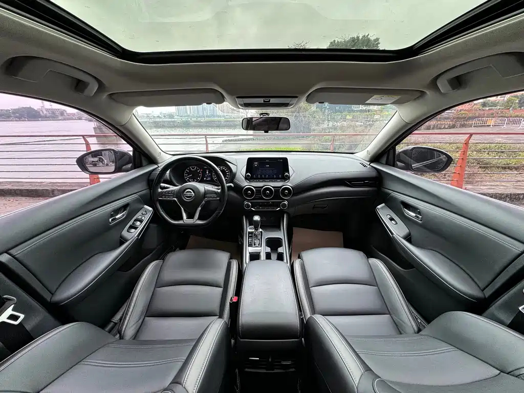 NISSAN SYLPHY 2020