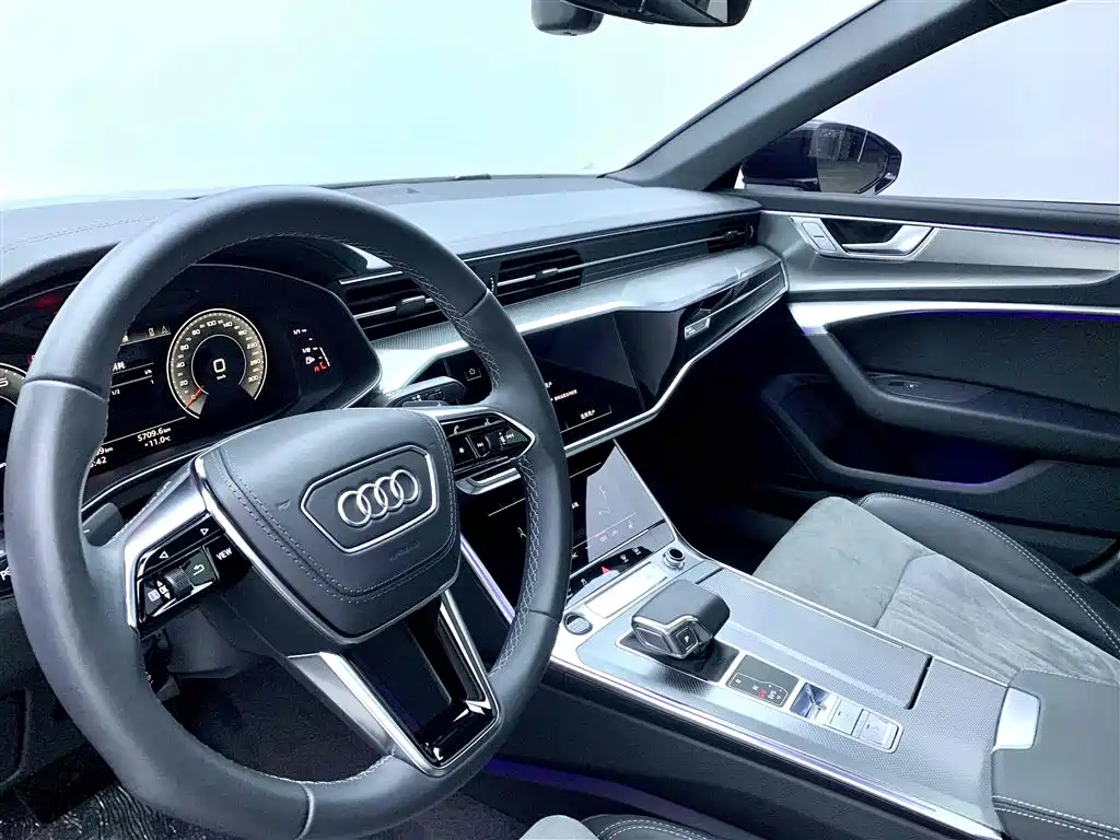 AUDI A6L 2023