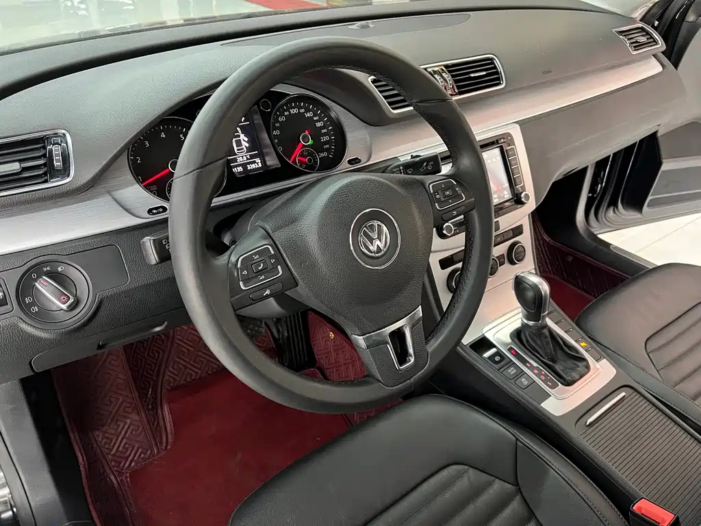 VOLKSWAGEN MAGOTAN 2016