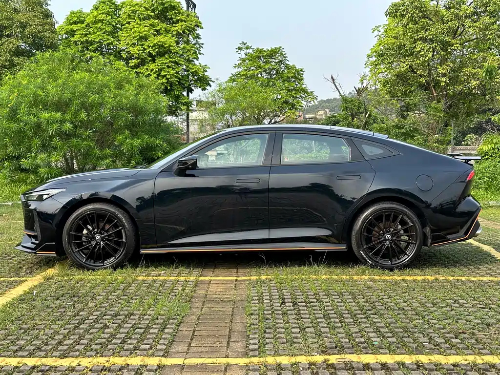 CHANGAN UNI-V 2023