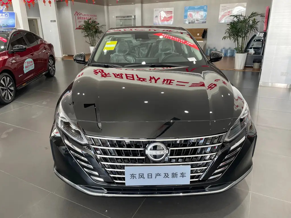 NISSAN TEANA 2024