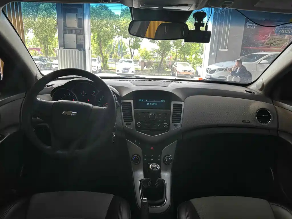 CHEVROLET CRUZE 2013