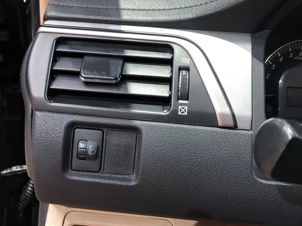 TOYOTA CAMRY 2013