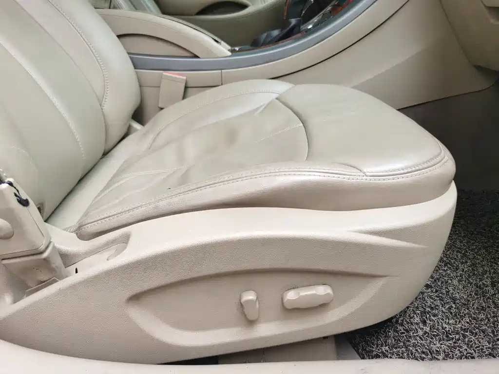 BUICK LACROSSE 2012