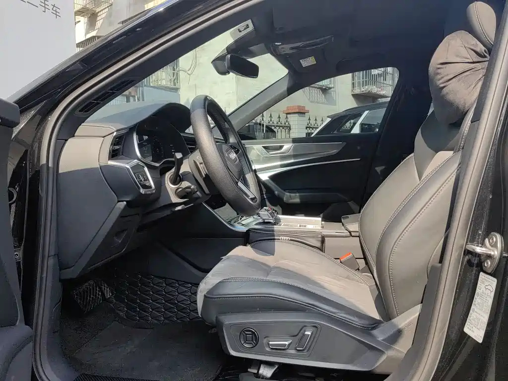 AUDI A6L 2022