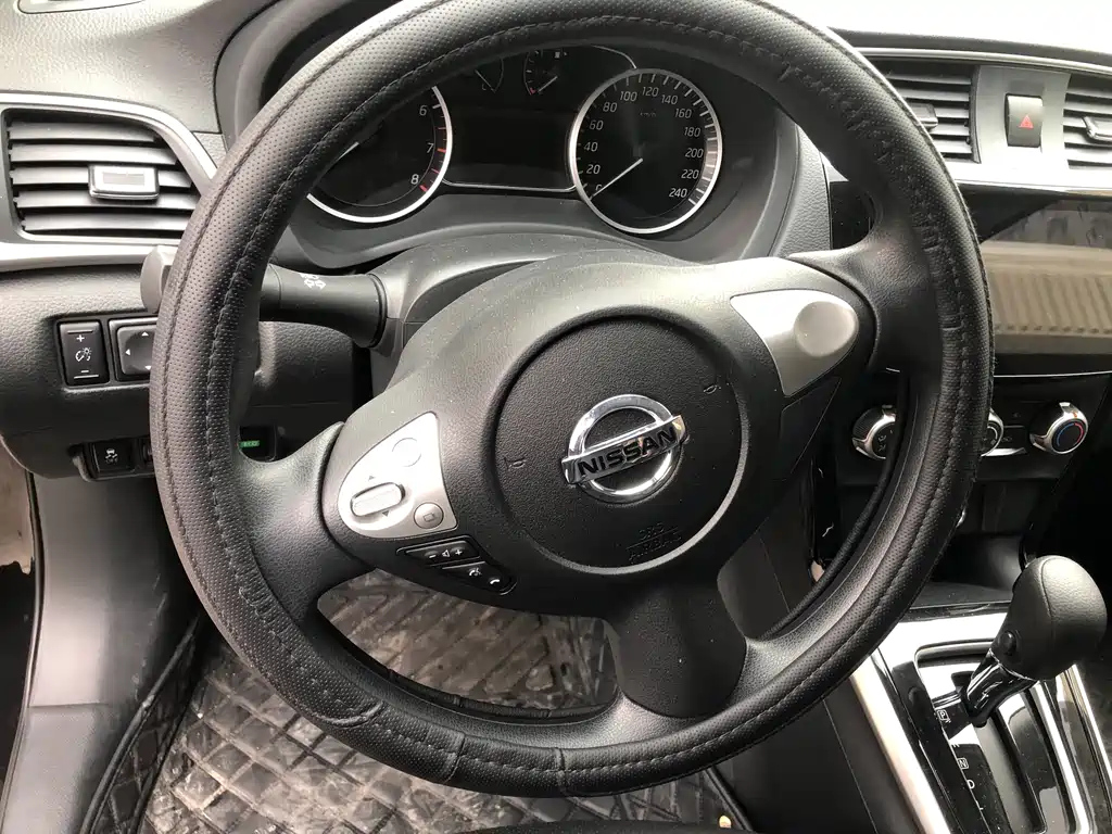 NISSAN SYLPHY 2022