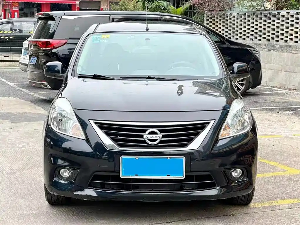 NISSAN SUNNY 2012