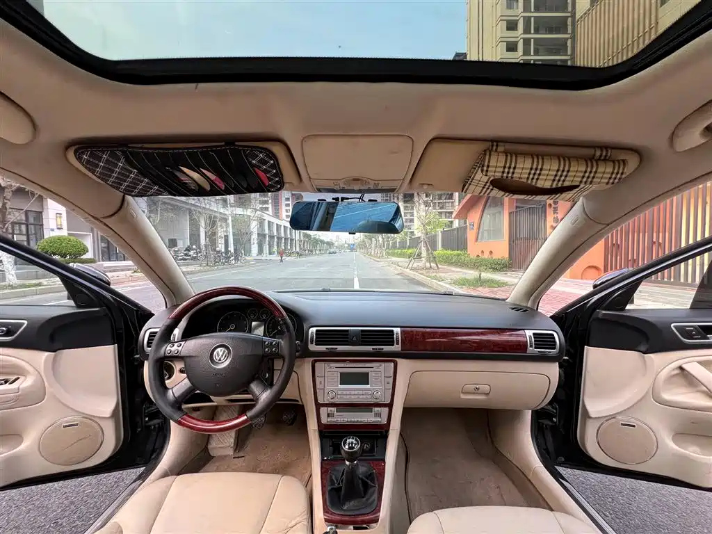 VOLKSWAGEN OTHER 2010