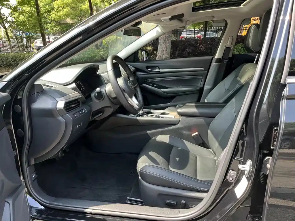 NISSAN TEANA 2021
