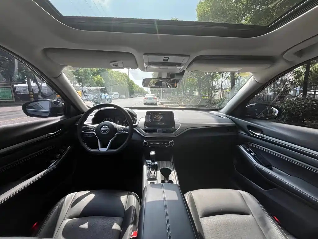 NISSAN TEANA 2021