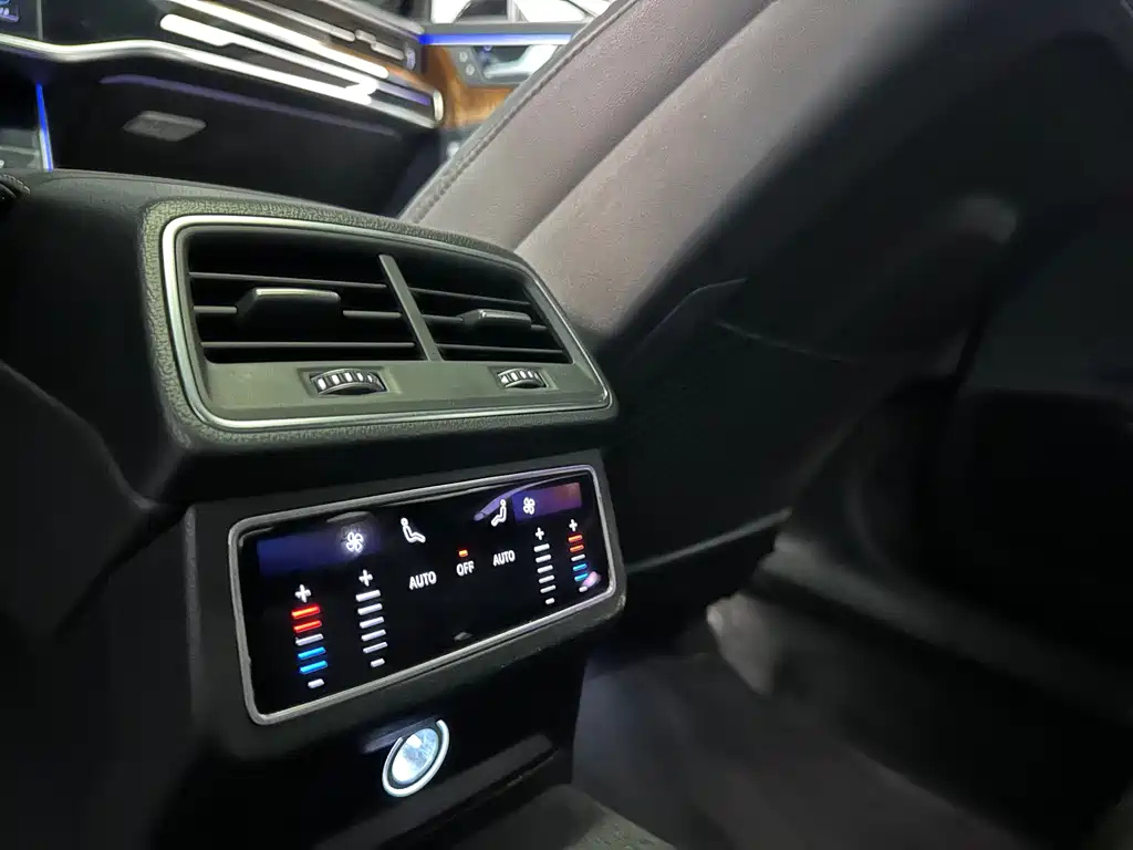 AUDI A6L 2020