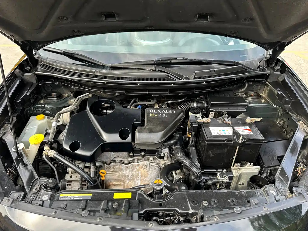 RENAULT KOLEOS IMPORT 2010