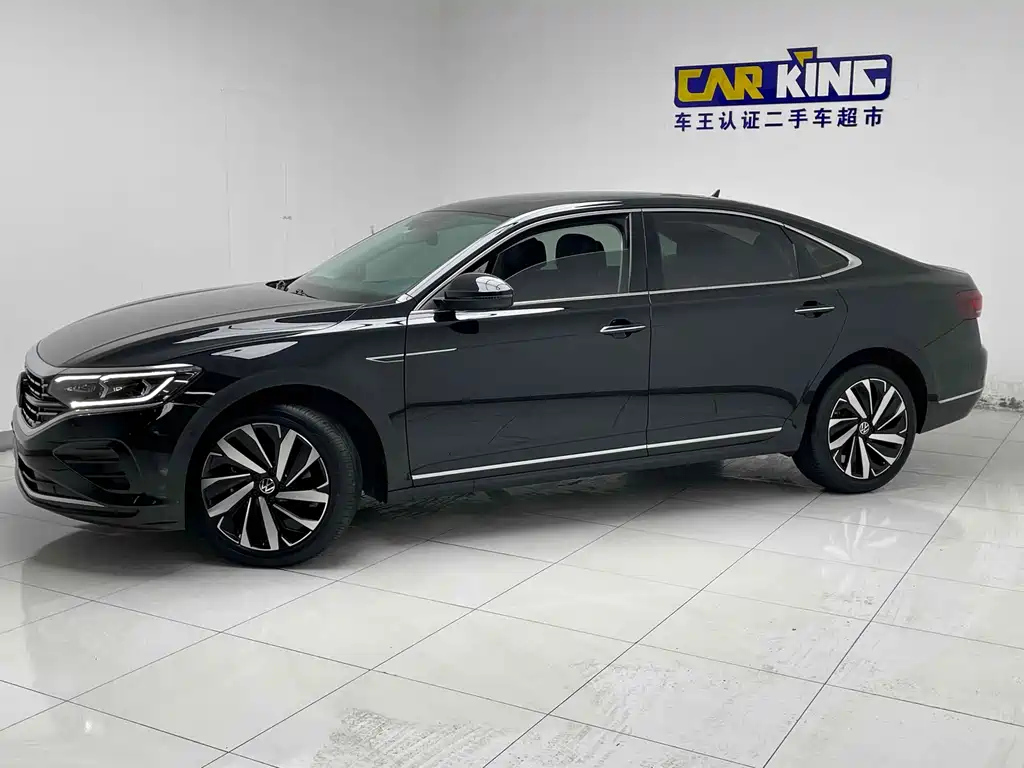 VOLKSWAGEN PASSAT 2022