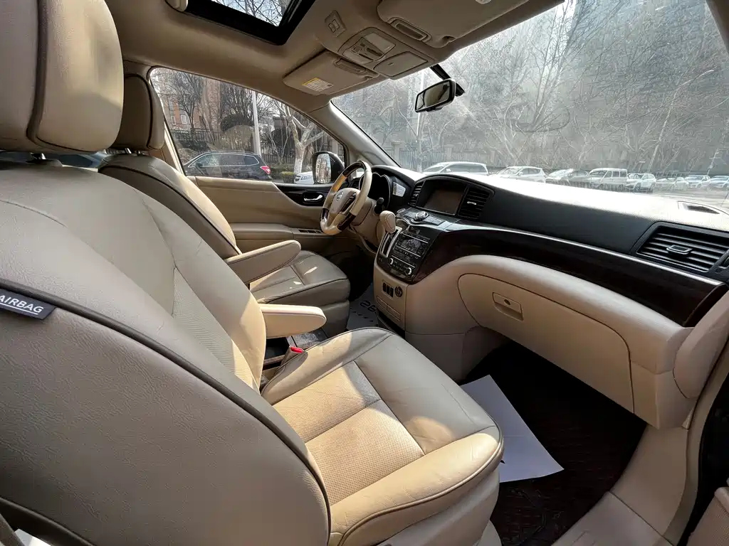 NISSAN QUEST 2014