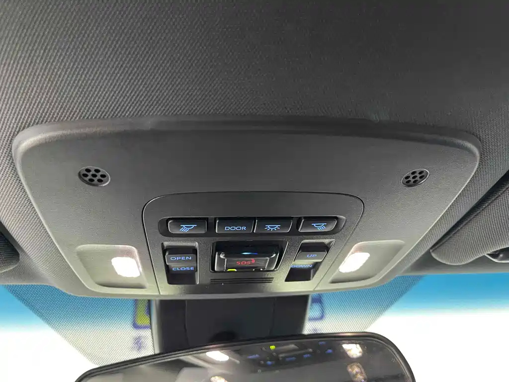 TOYOTA AVALON 2022