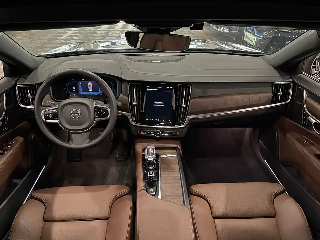 VOLVO S90 2022