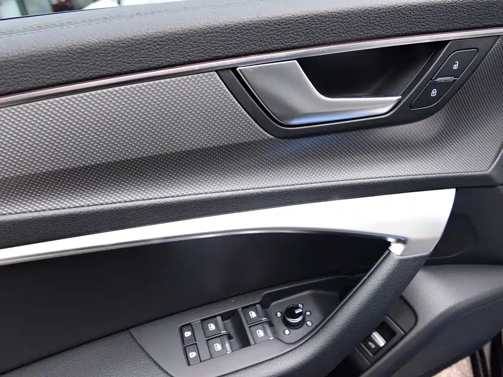 AUDI A6L 2023
