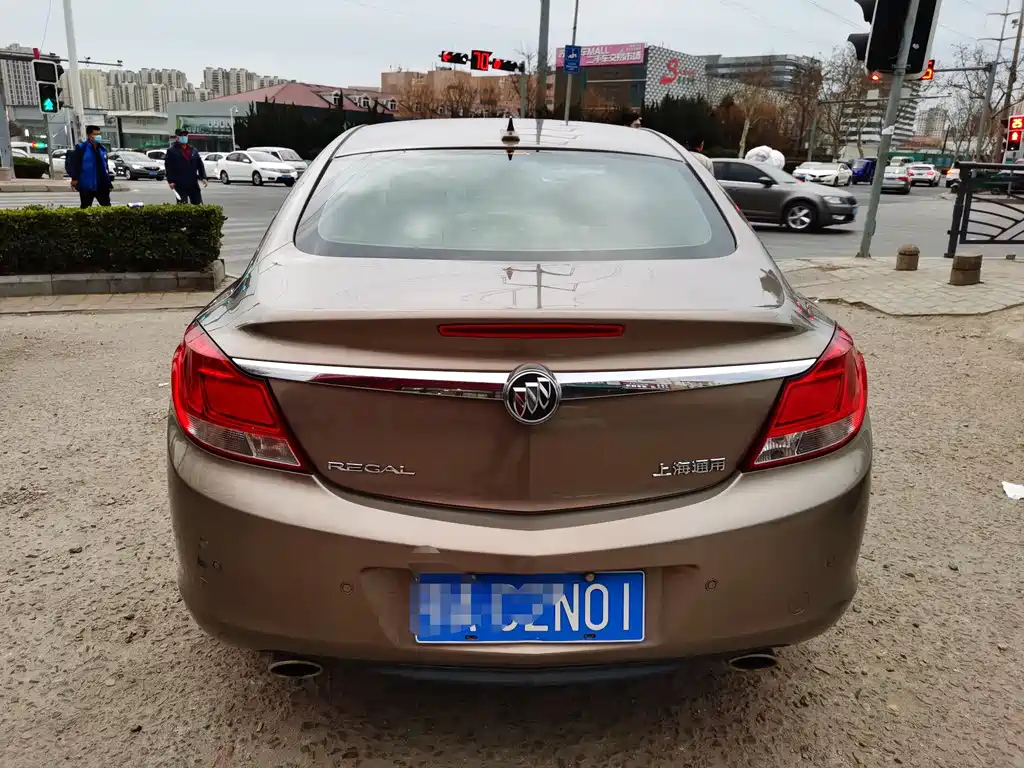 BUICK REGAL 2009
