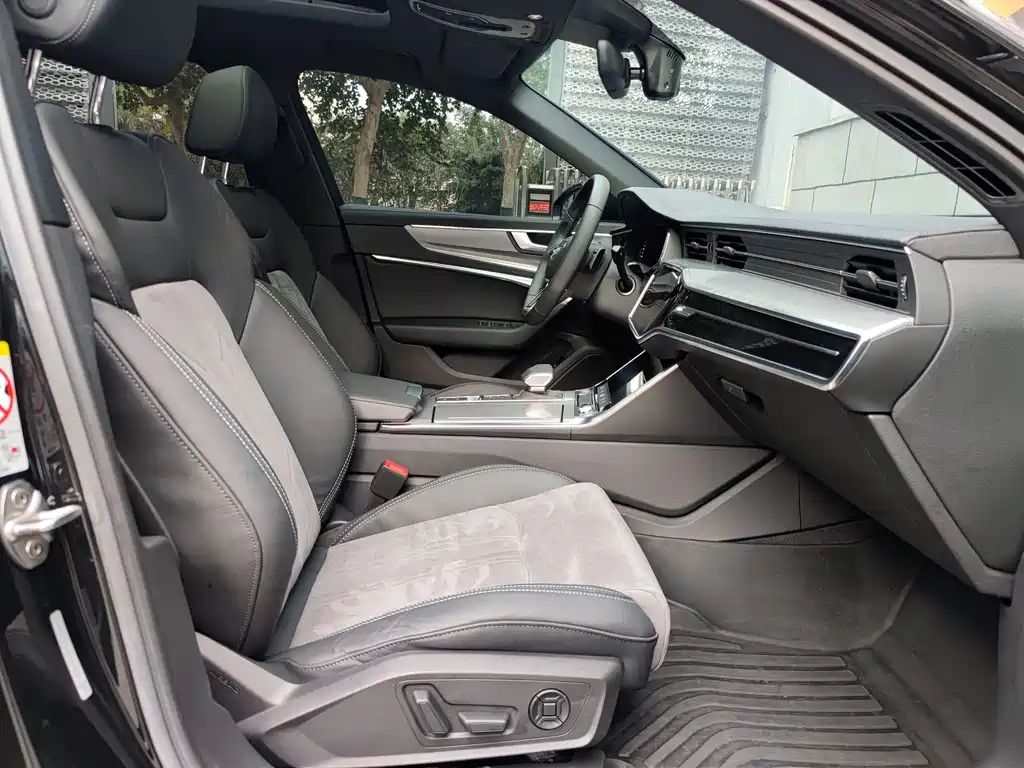 AUDI A6L 2020