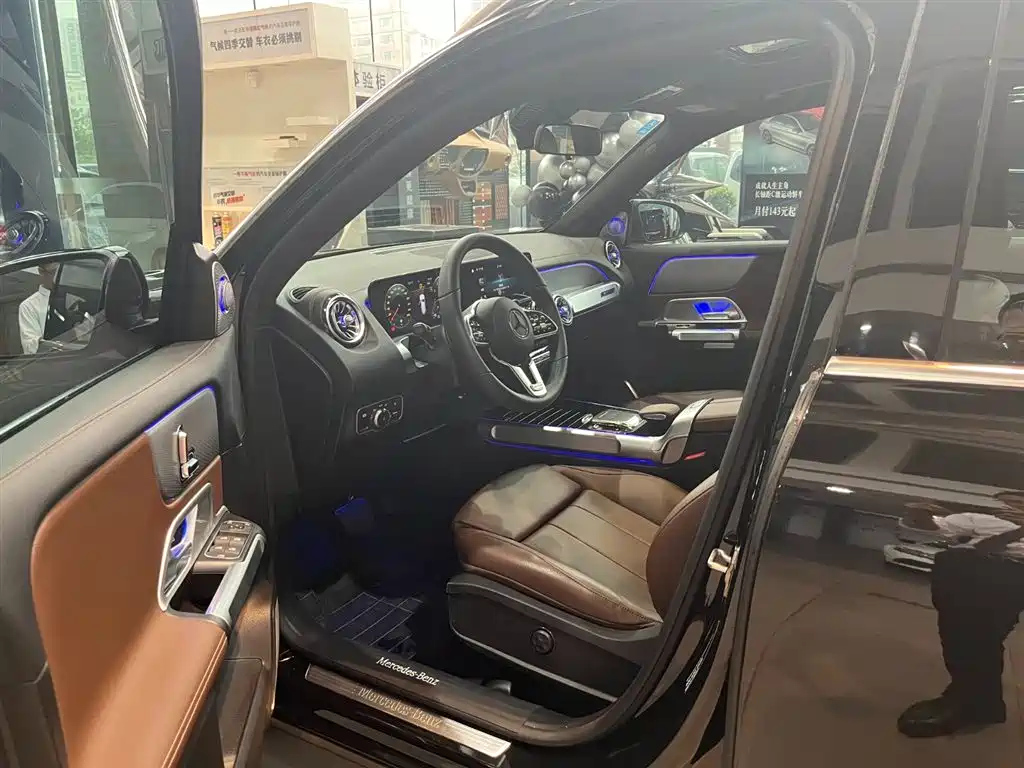MERCEDES BENZ GLB 2022