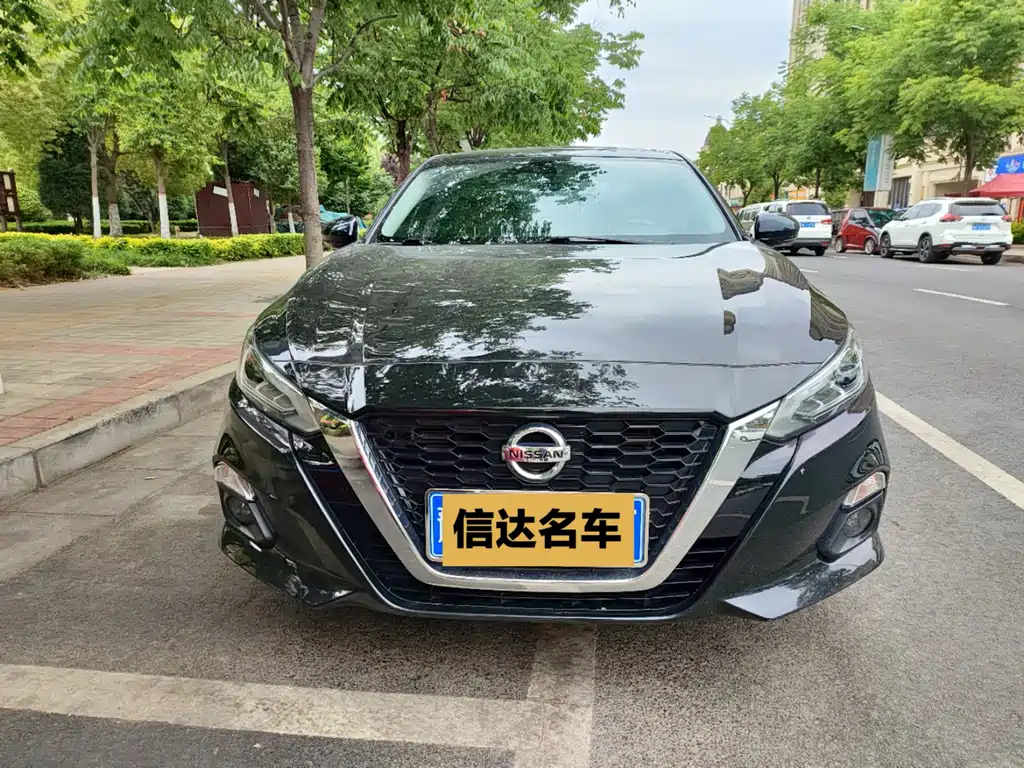 NISSAN TEANA 2022