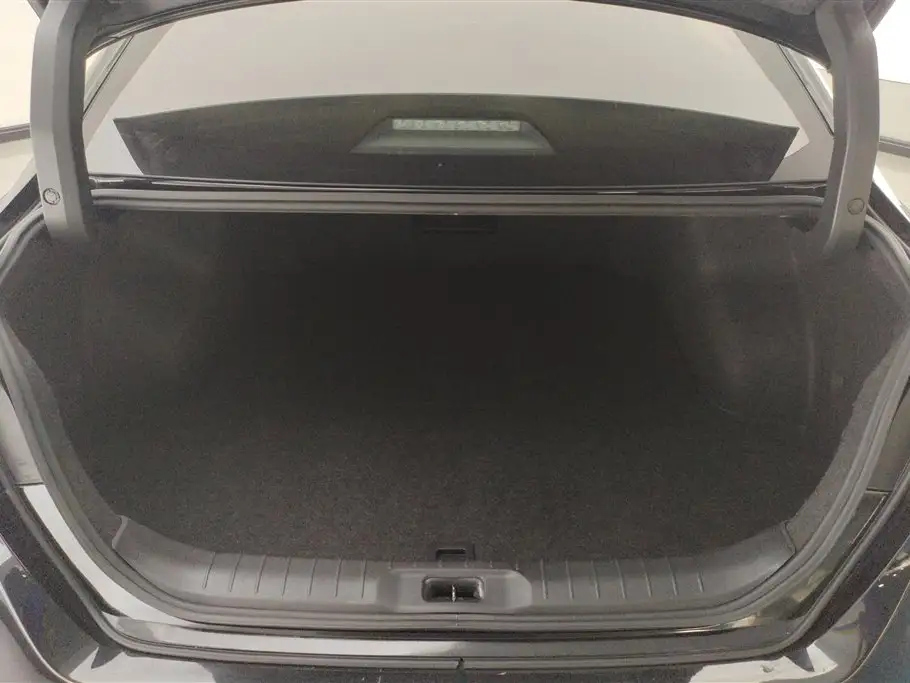 NISSAN TEANA 2021