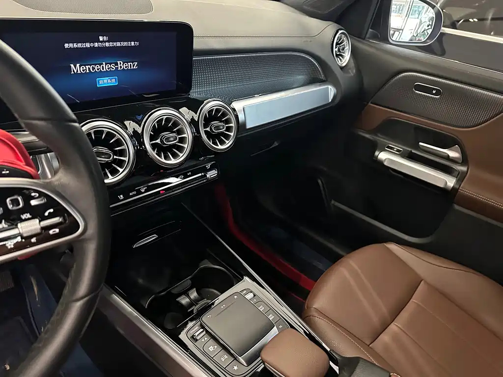 MERCEDES BENZ GLB 2022