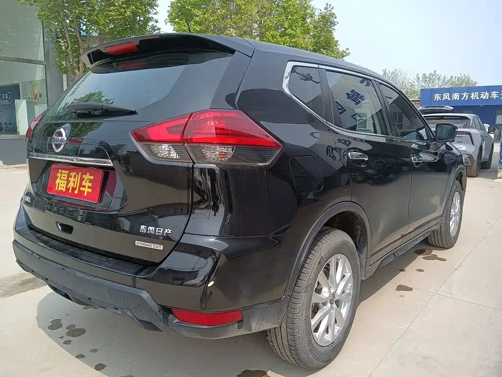 NISSAN X-TRAIL 2019